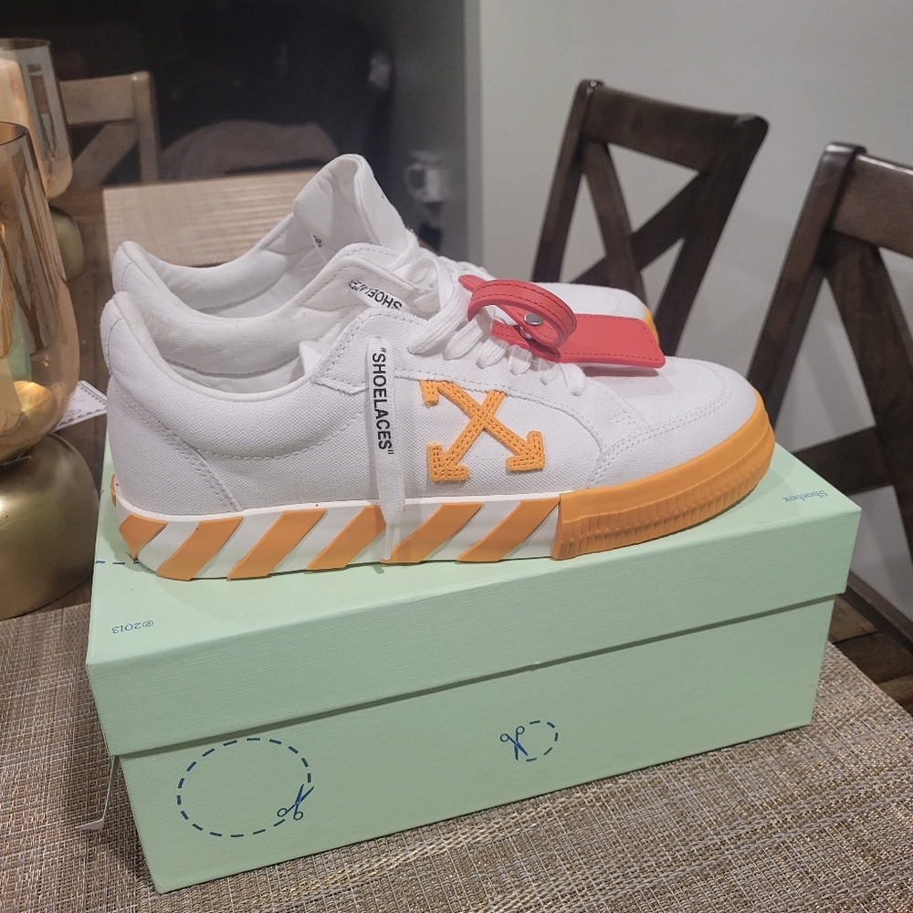 Men's Off-White Sneakers